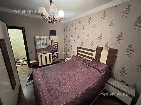 Satılır 4 otaqlı köhnə tikili 100 m²