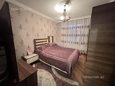 Satılır 4 otaqlı köhnə tikili 100 m²