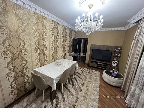 Satılır 4 otaqlı köhnə tikili 100 m²
