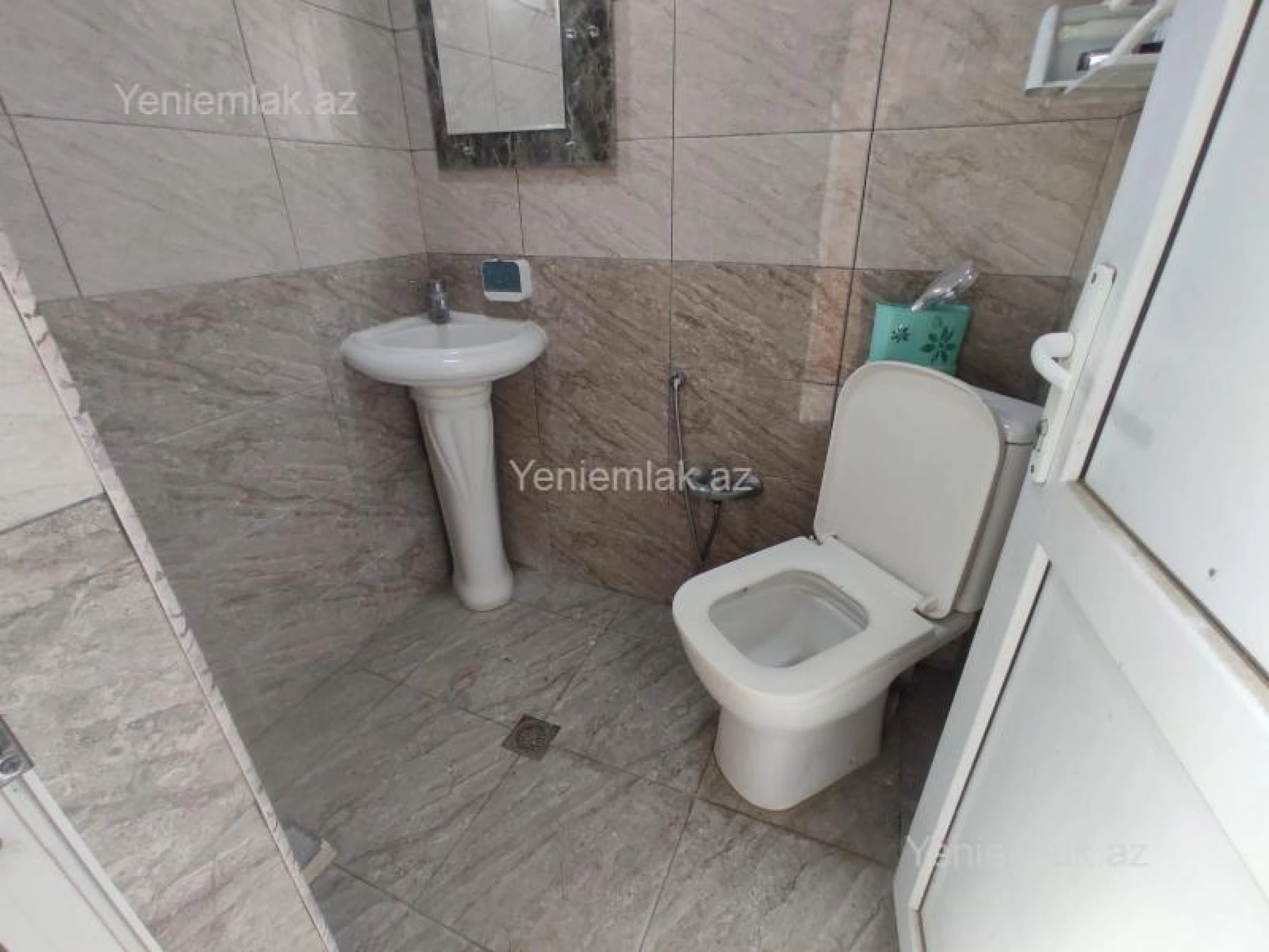 Satılır 4 otaqlı həyət evi 80 m²