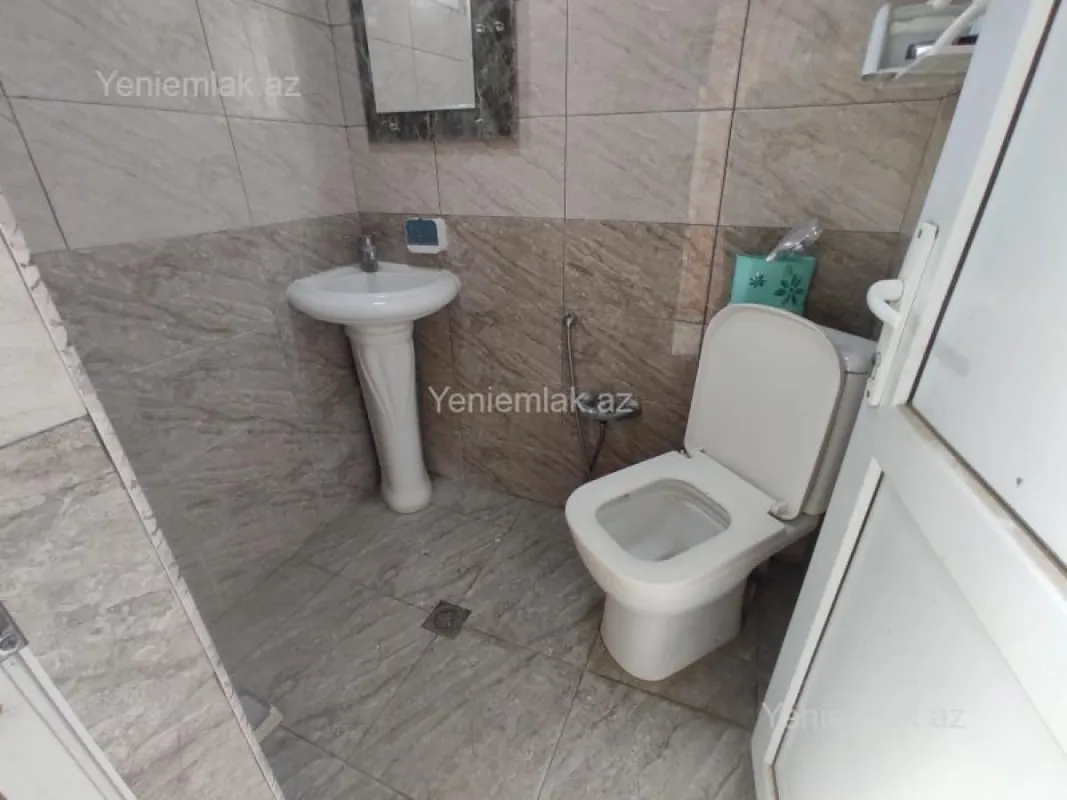 Satılır 4 otaqlı həyət evi 80 m²