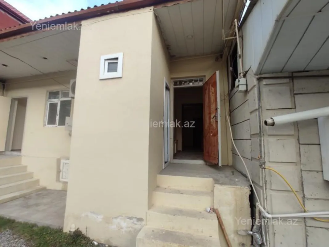 Satılır 4 otaqlı həyət evi 80 m²