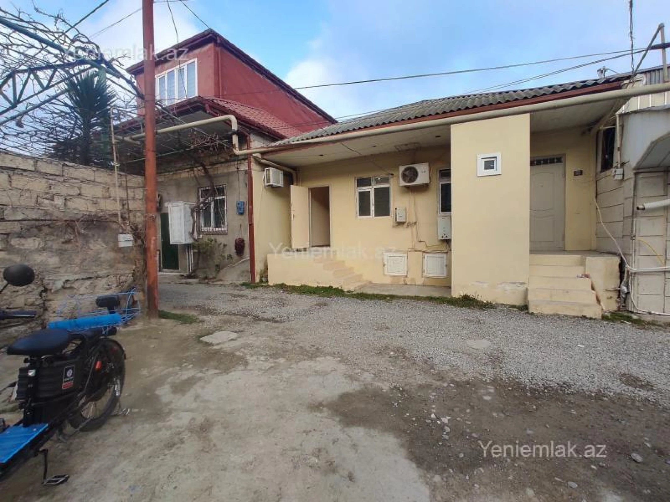 Satılır 4 otaqlı həyət evi 80 m²