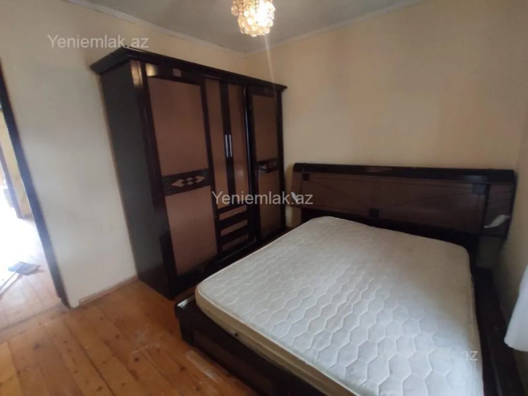 Satılır 4 otaqlı həyət evi 80 m²