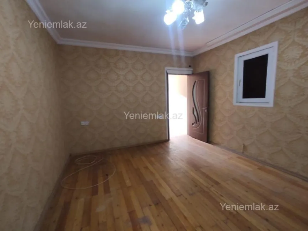Satılır 4 otaqlı həyət evi 80 m²