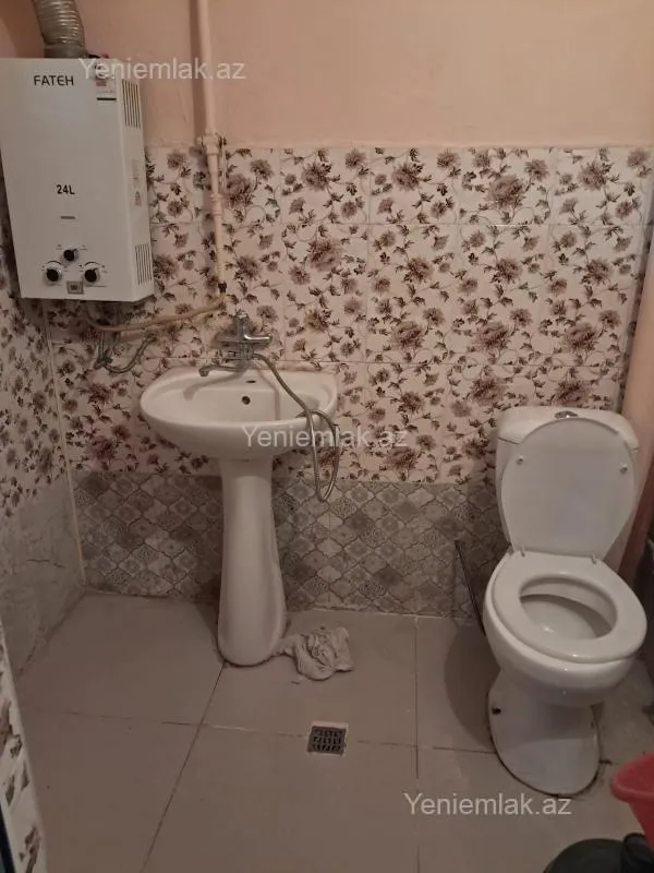 Satılır 1 otaqlı köhnə tikili 36 m²