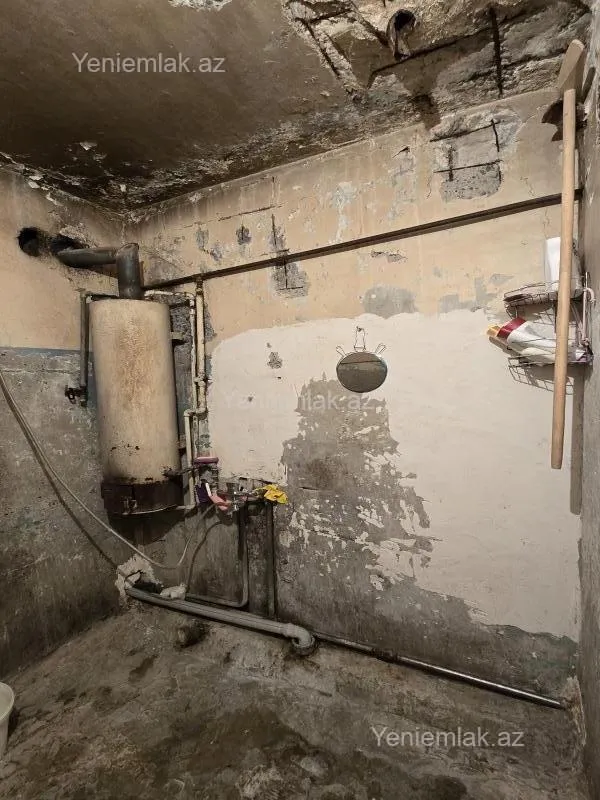 Satılır 2 otaqlı köhnə tikili 55 m²
