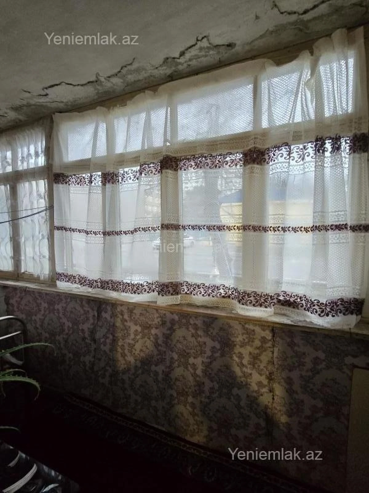Satılır 2 otaqlı köhnə tikili 55 m²