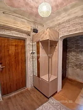 Satılır 2 otaqlı köhnə tikili 55 m²