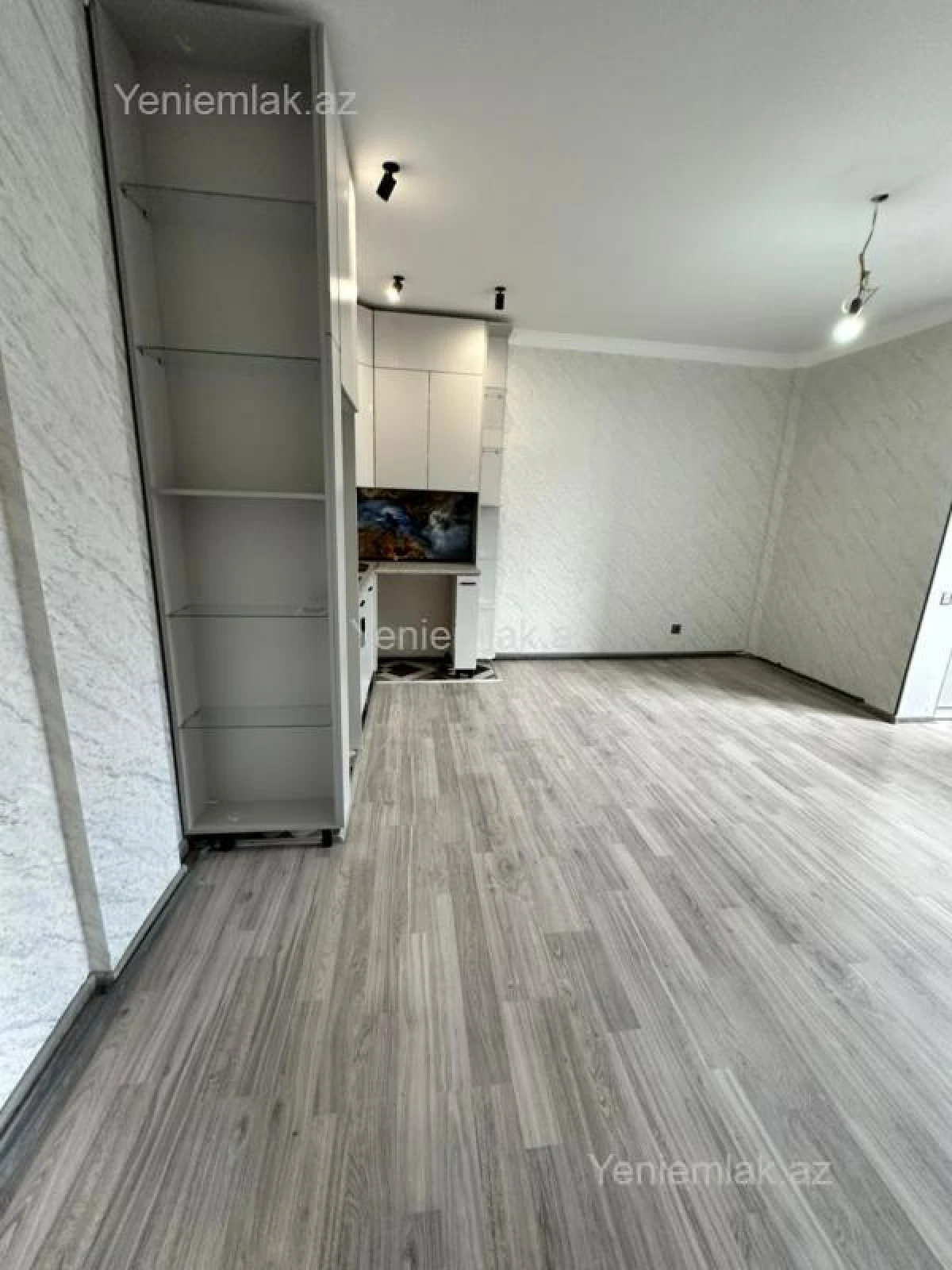 Satılır 2 otaqlı yeni tikili 42 m²