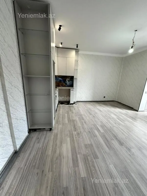 Satılır 2 otaqlı yeni tikili 42 m²