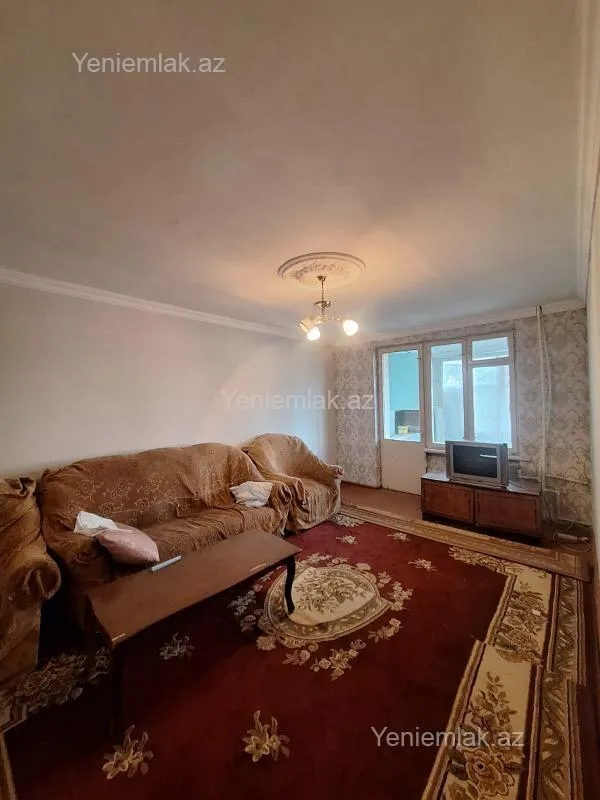 Satılır 3 otaqlı köhnə tikili 72 m²