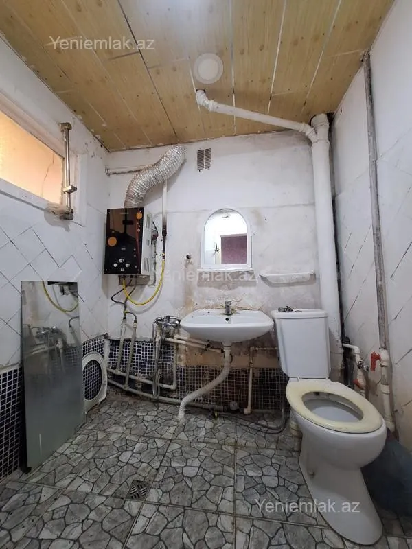 Satılır 3 otaqlı köhnə tikili 72 m²