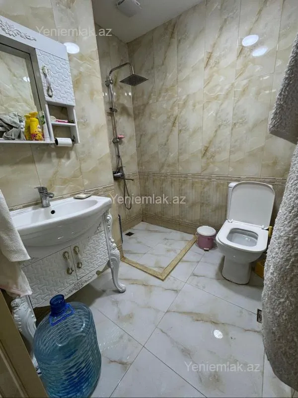 Satılır 2 otaqlı yeni tikili 84 m²