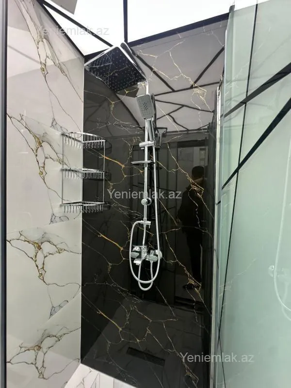 Satılır 3 otaqlı yeni tikili 92 m²