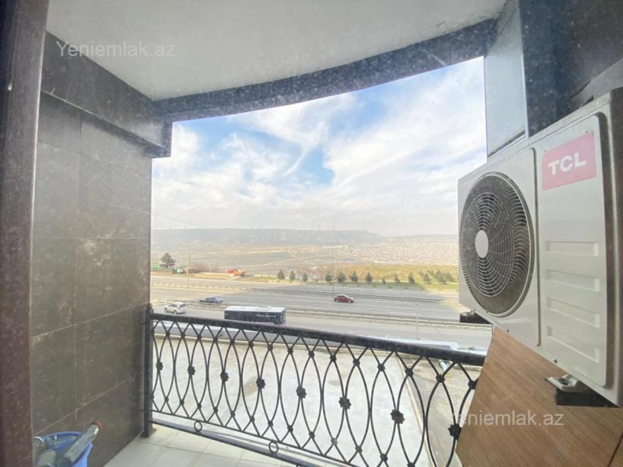 Satılır 3 otaqlı yeni tikili 130 m²