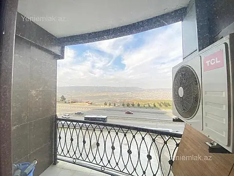 Satılır 3 otaqlı yeni tikili 130 m²