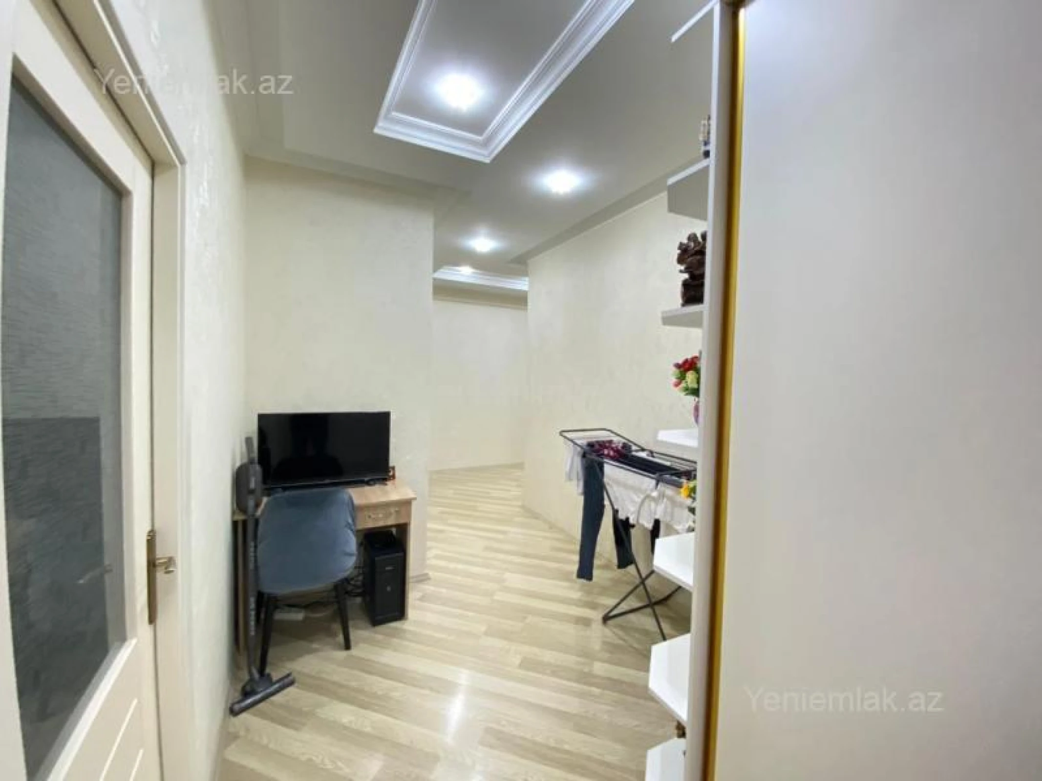 Satılır 3 otaqlı yeni tikili 130 m²