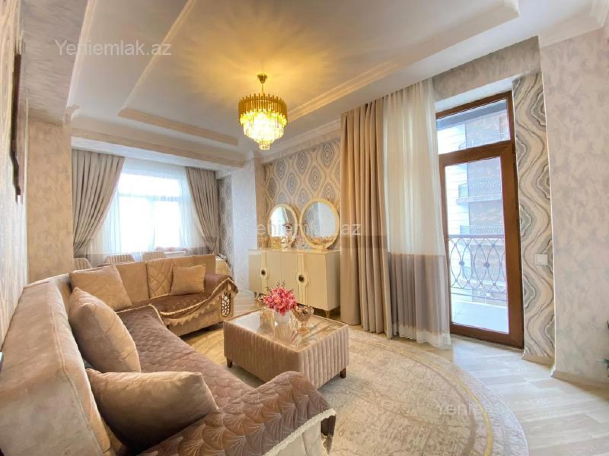 Satılır 3 otaqlı yeni tikili 130 m²