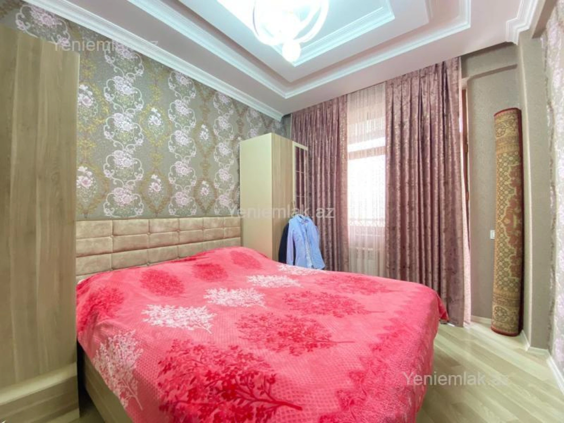 Satılır 3 otaqlı yeni tikili 130 m²