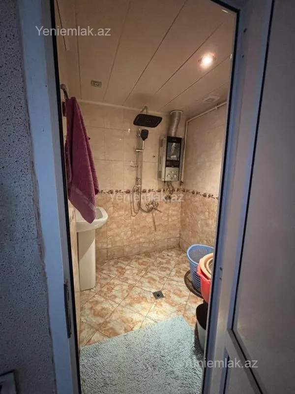 Satılır 3 otaqlı köhnə tikili 80 m²