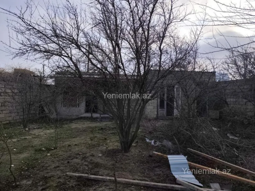 Satılır 1 otaqlı həyət evi 20 m²