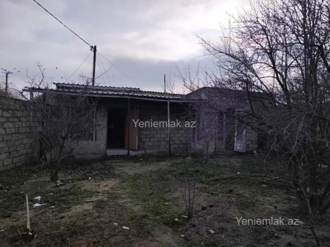 Satılır 1 otaqlı həyət evi 20 m²