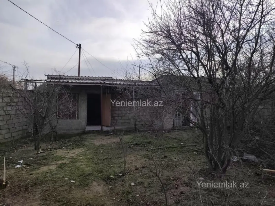 Satılır 1 otaqlı həyət evi 20 m²