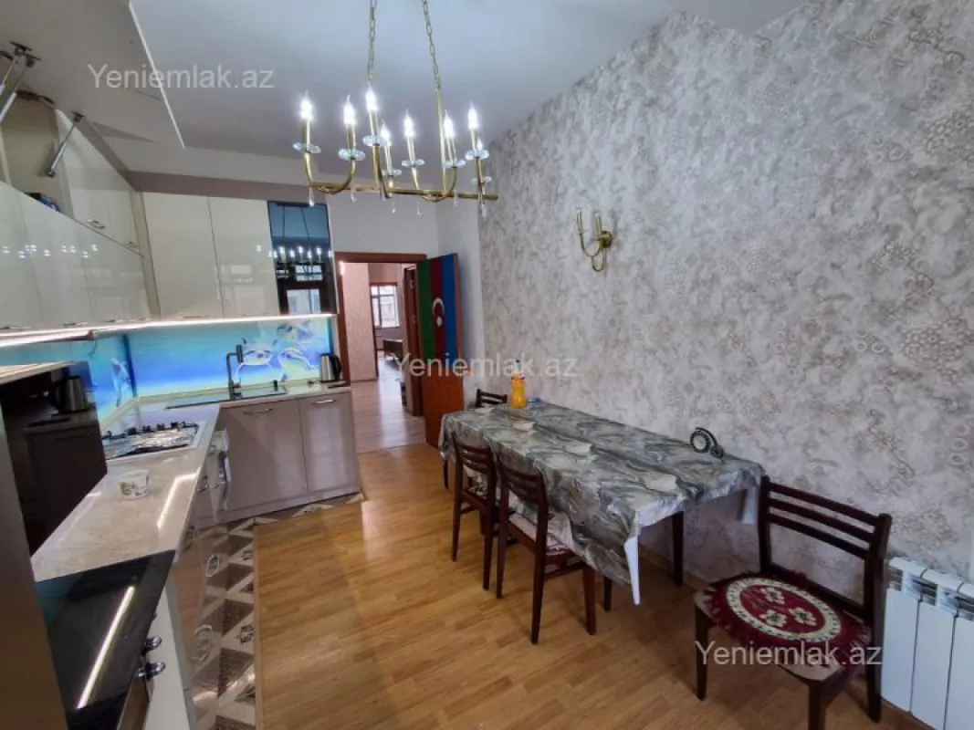 Satılır 3 otaqlı yeni tikili 100 m²