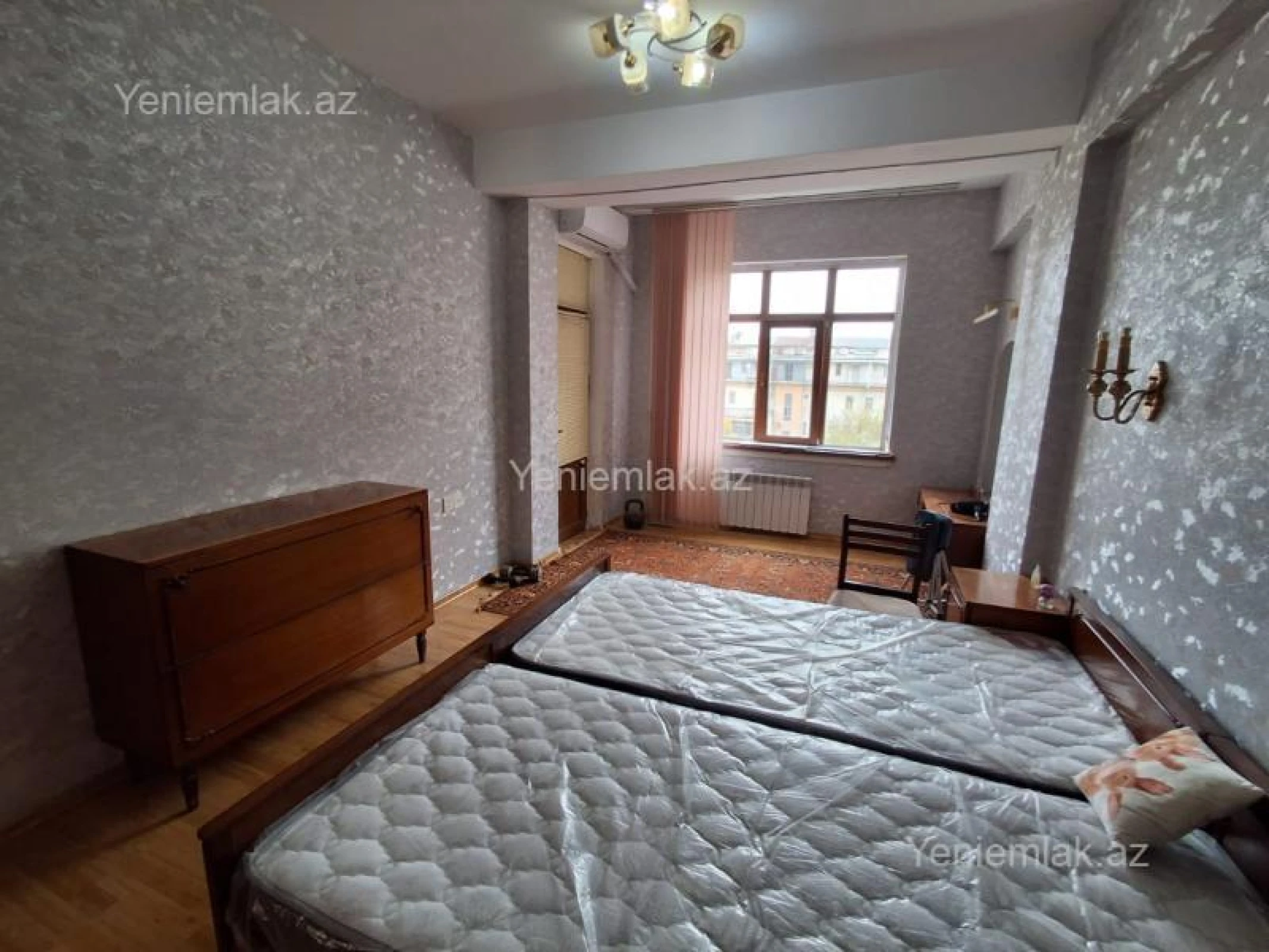 Satılır 3 otaqlı yeni tikili 100 m²