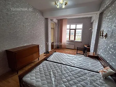 Satılır 3 otaqlı yeni tikili 100 m²