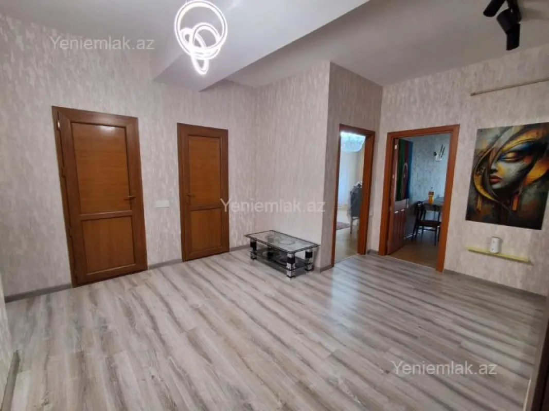 Satılır 3 otaqlı yeni tikili 100 m²