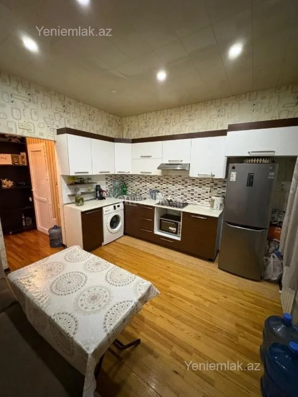 Satılır 2 otaqlı yeni tikili 68 m²