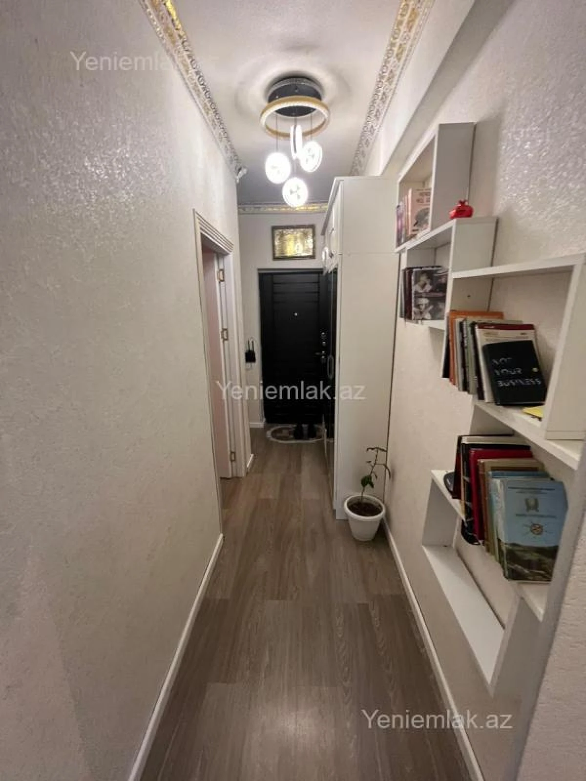Satılır 3 otaqlı yeni tikili 85 m²