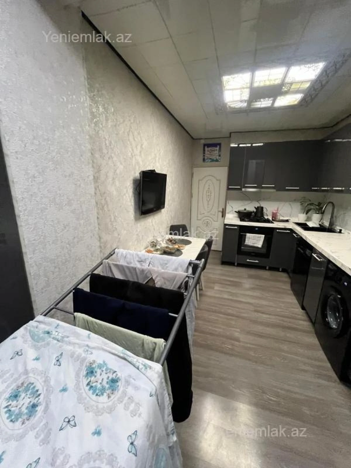 Satılır 3 otaqlı yeni tikili 85 m²