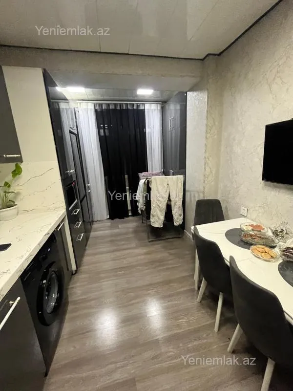 Satılır 3 otaqlı yeni tikili 85 m²