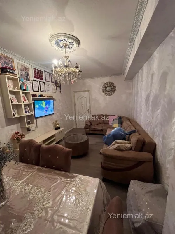 Satılır 3 otaqlı yeni tikili 85 m²