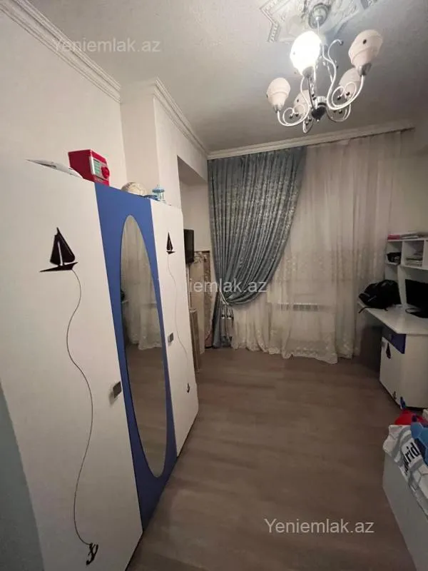 Satılır 3 otaqlı yeni tikili 85 m²