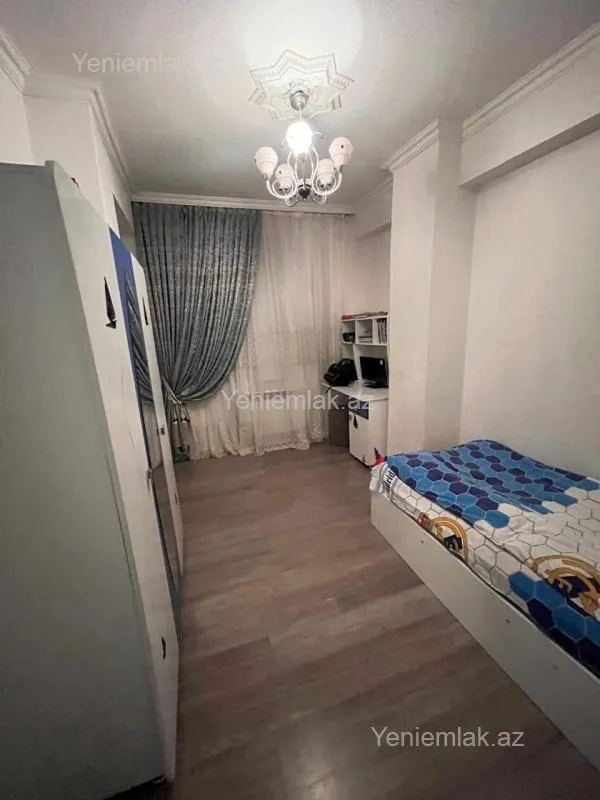 Satılır 3 otaqlı yeni tikili 85 m²