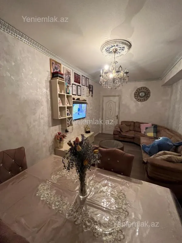 Satılır 3 otaqlı yeni tikili 85 m²