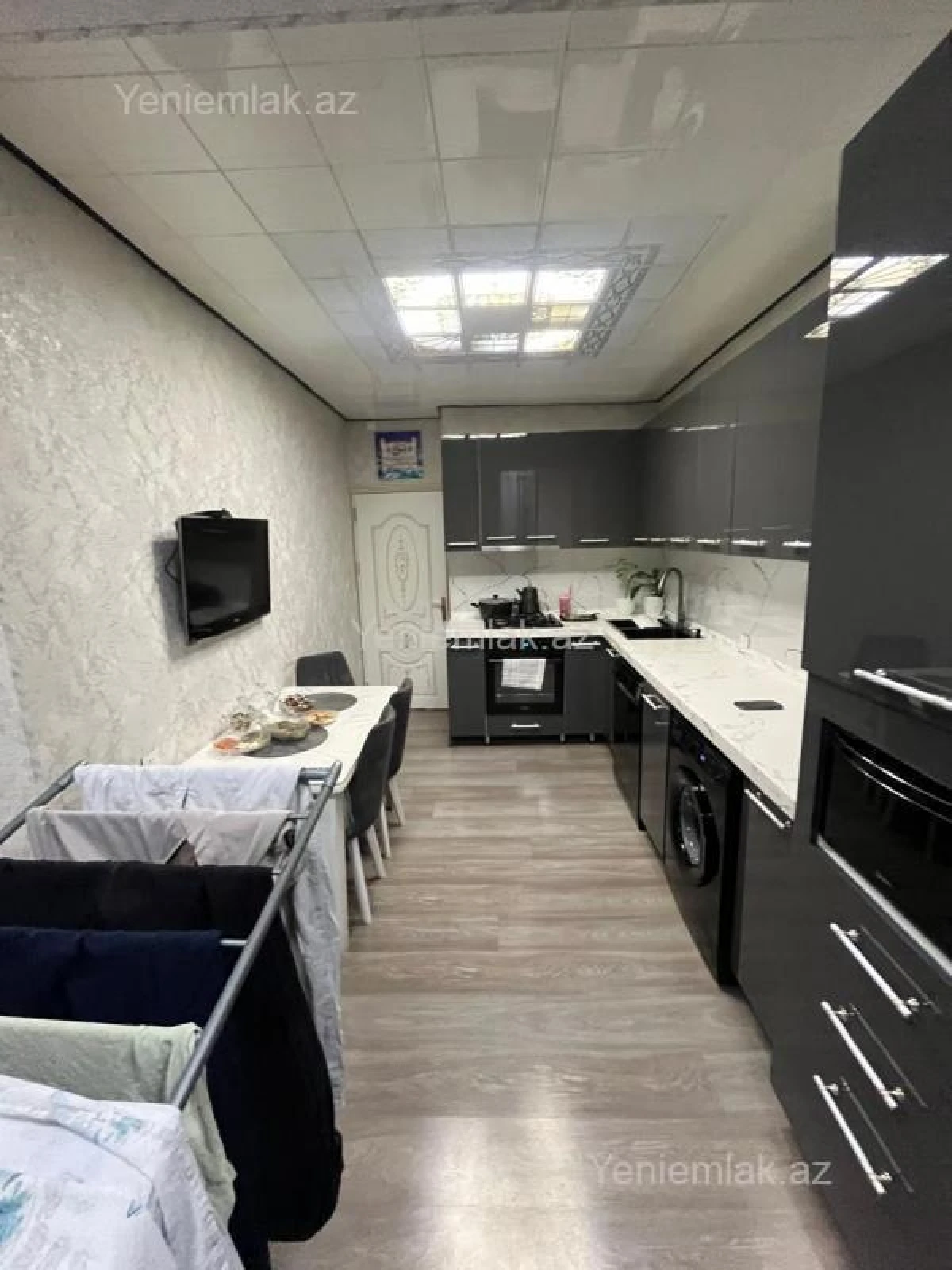 Satılır 3 otaqlı yeni tikili 85 m²