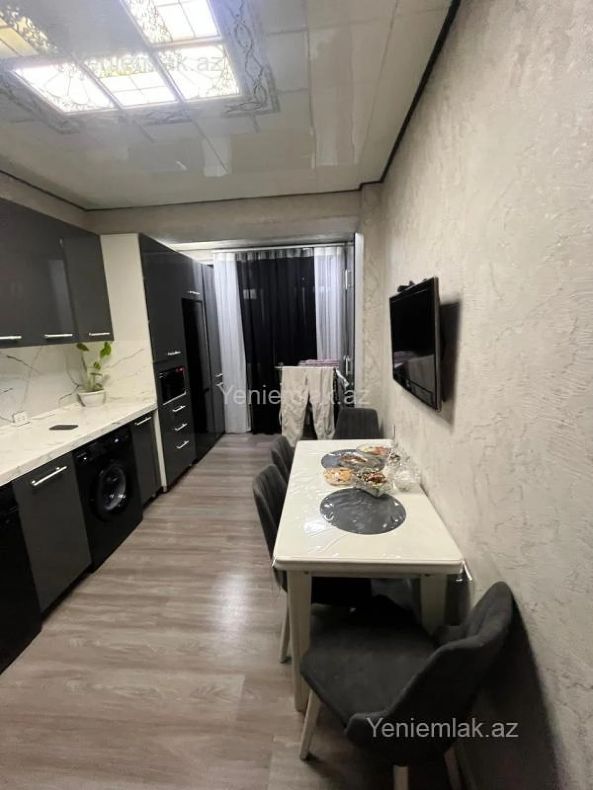 Satılır 3 otaqlı yeni tikili 85 m²