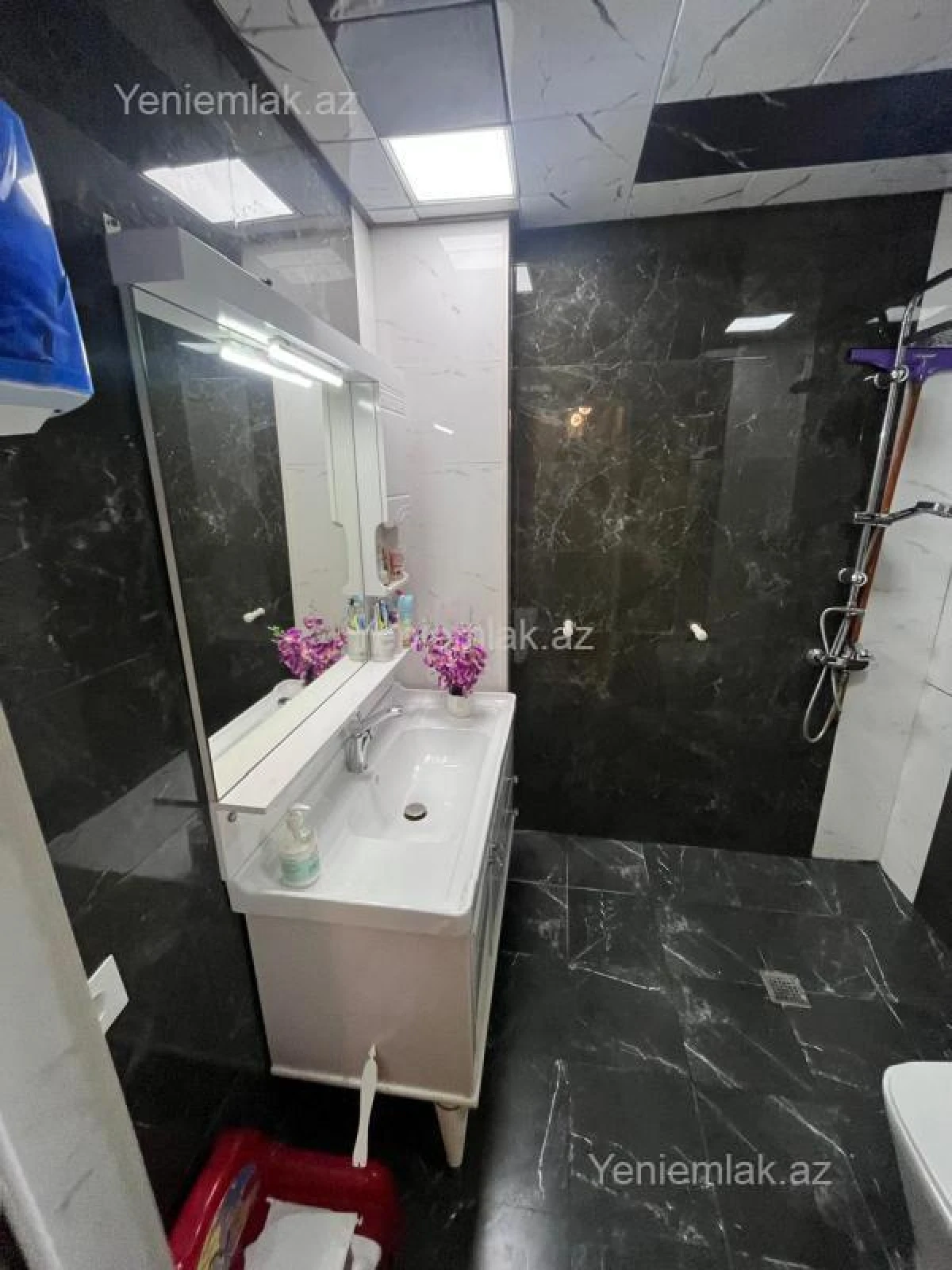 Satılır 3 otaqlı yeni tikili 85 m²