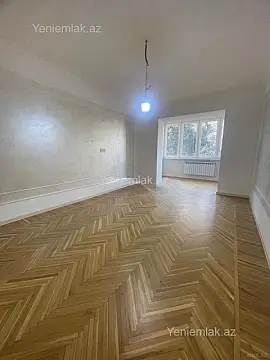 Satılır 3 otaqlı köhnə tikili 80 m²