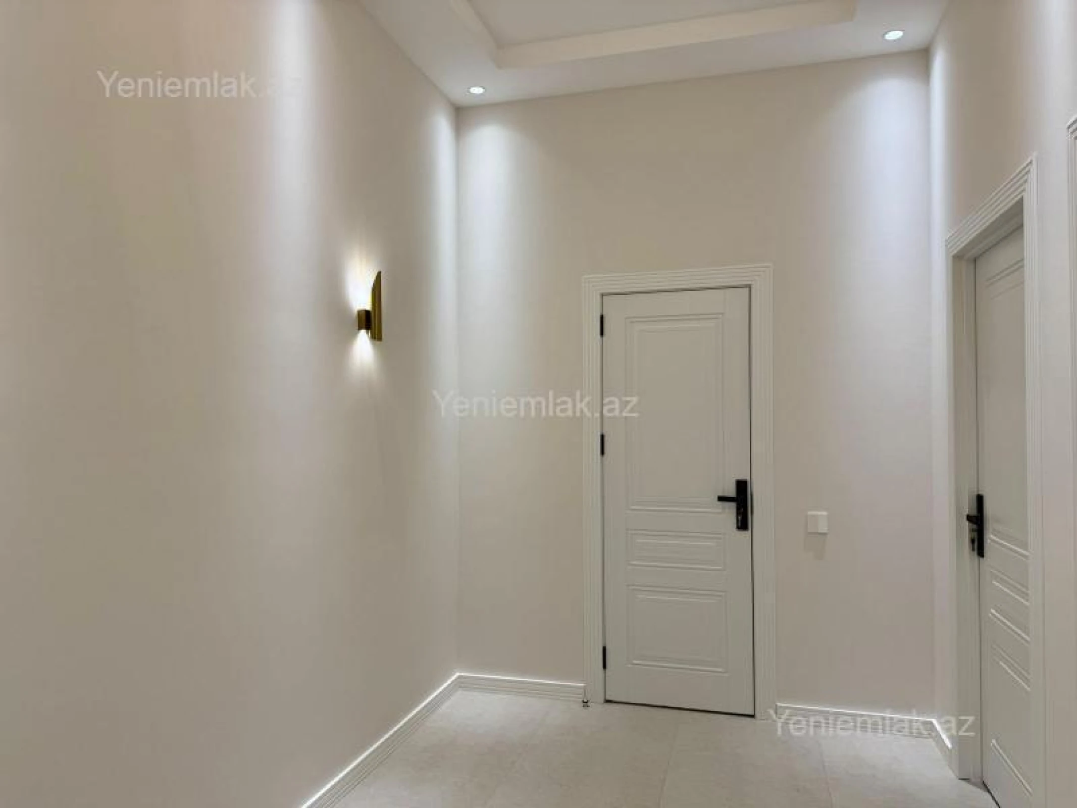 Satılır 2 otaqlı yeni tikili 72 m²