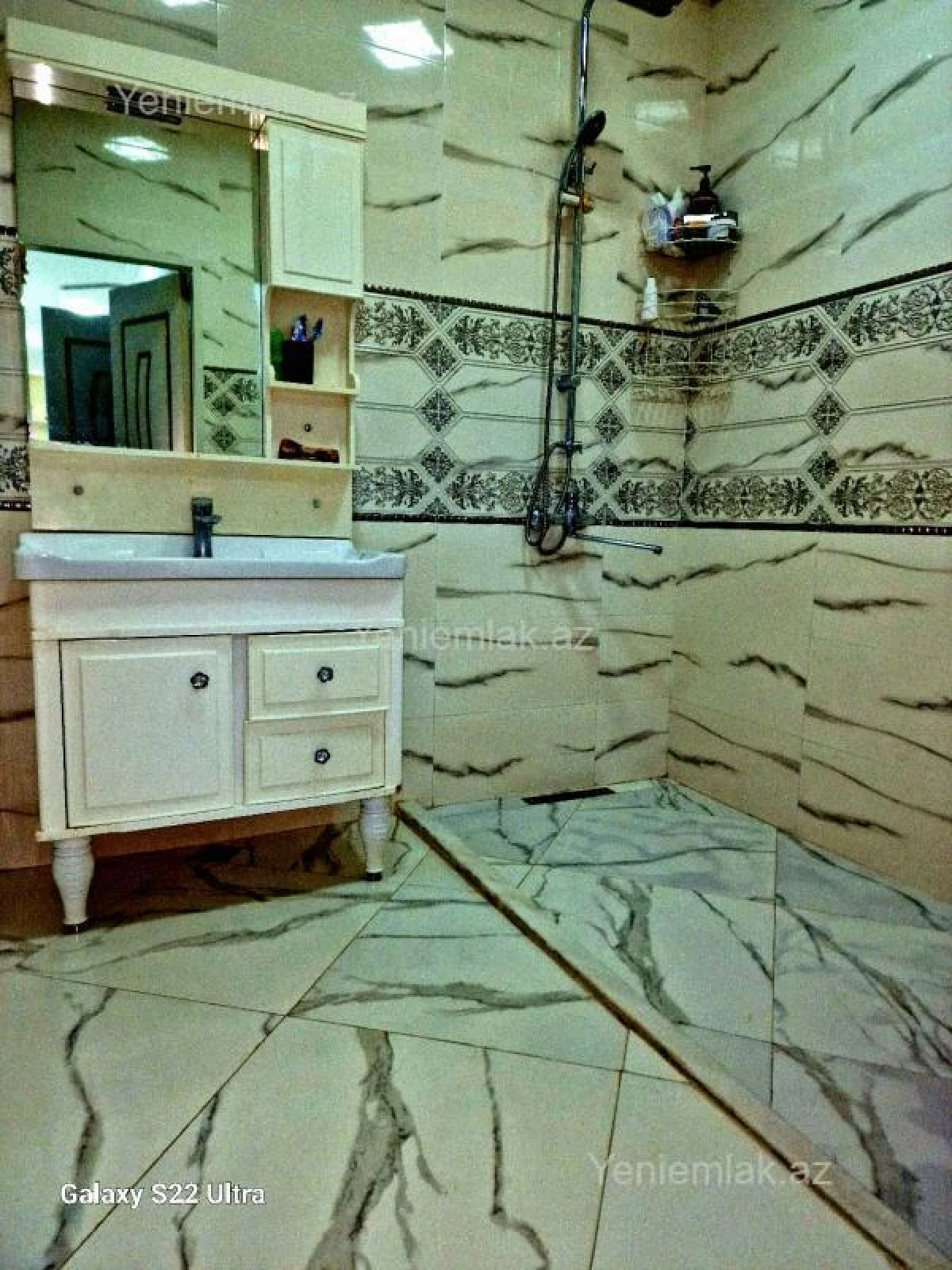 Satılır 3 otaqlı yeni tikili 126 m²