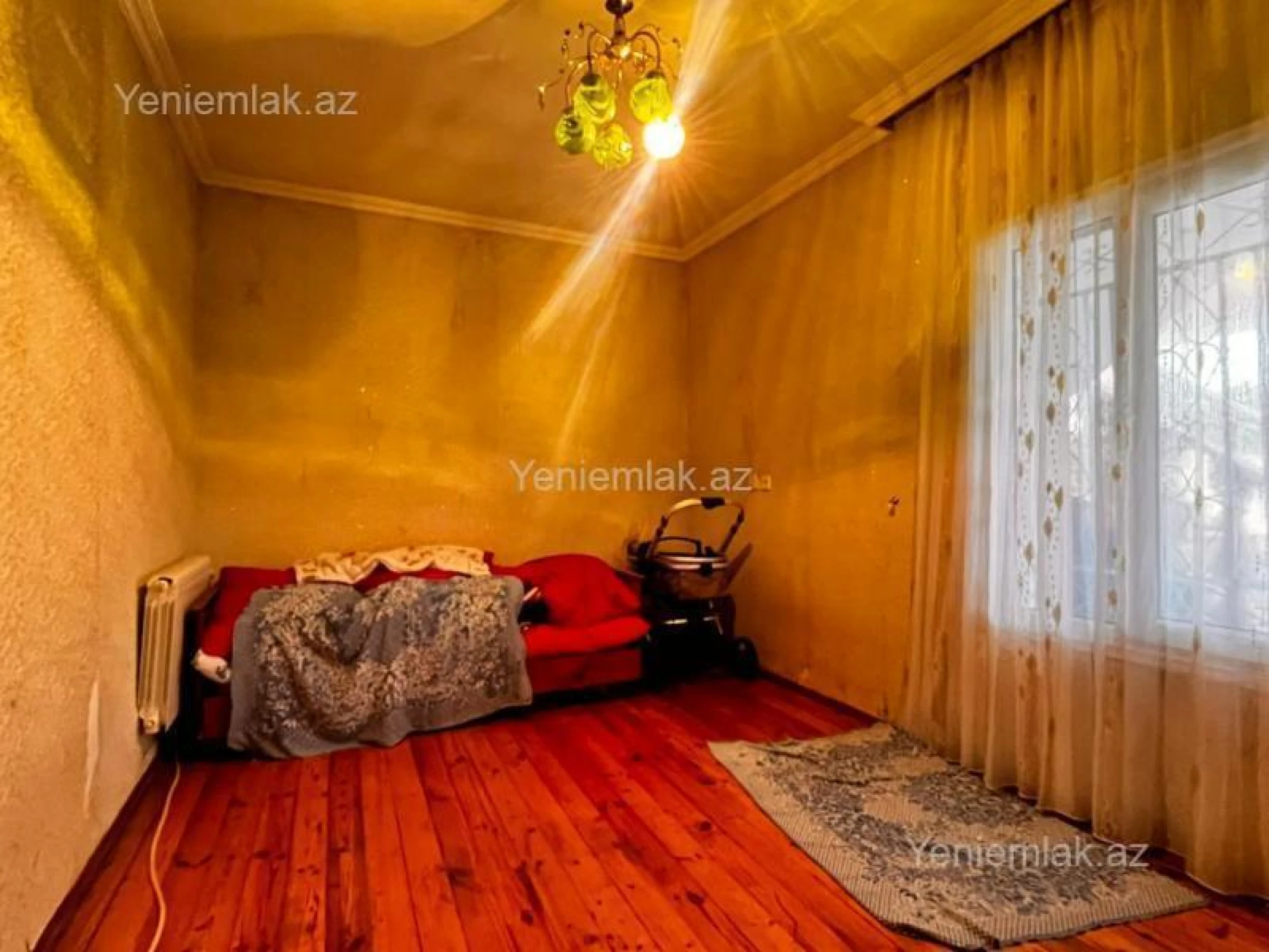 Satılır 4 otaqlı həyət evi 200 m²