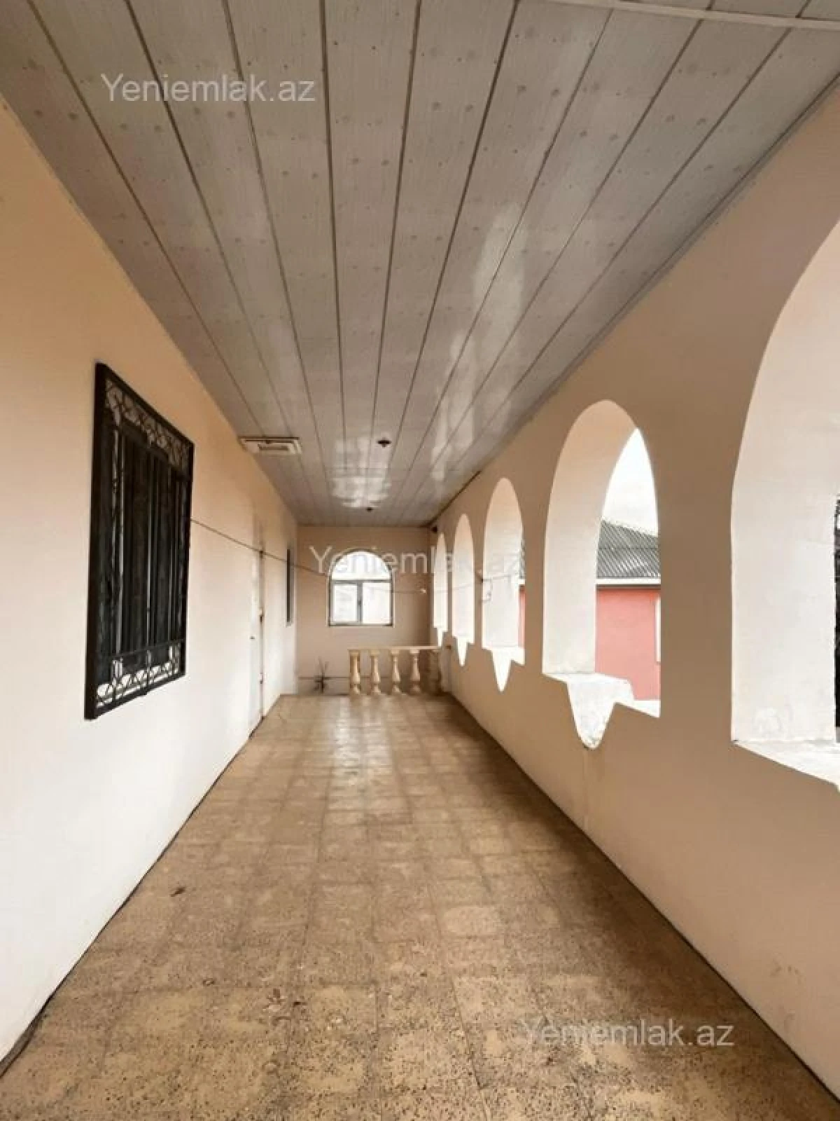 Satılır 4 otaqlı həyət evi 200 m²