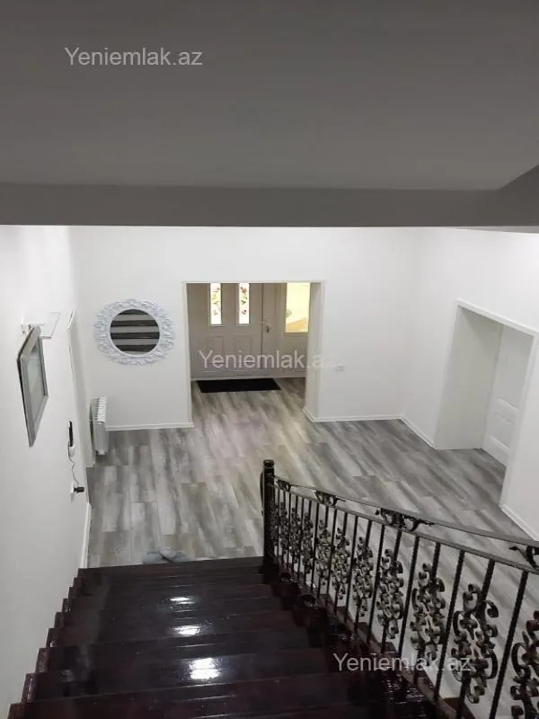 Satılır 7 otaqlı həyət evi 500 m²