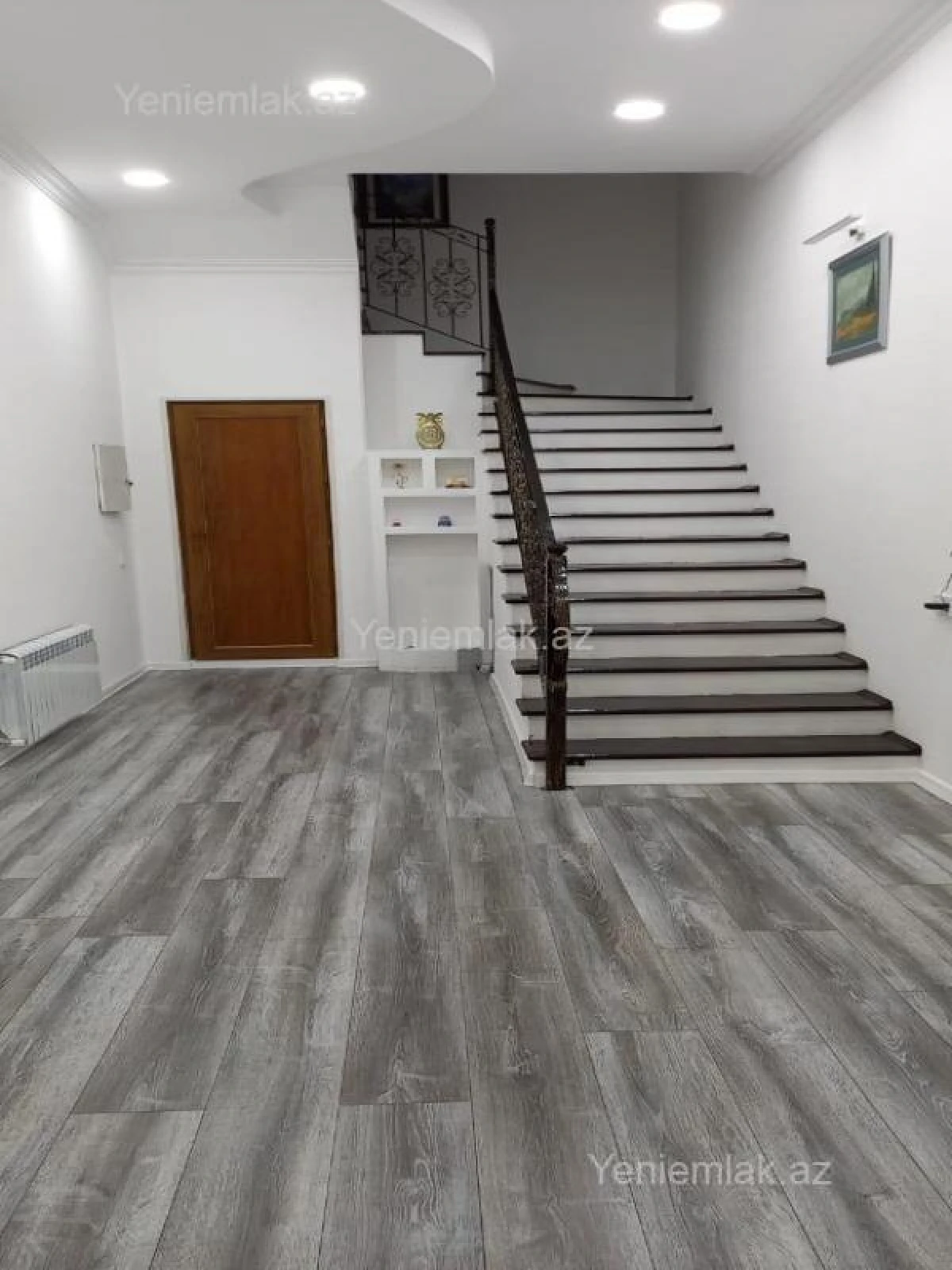 Satılır 7 otaqlı həyət evi 500 m²